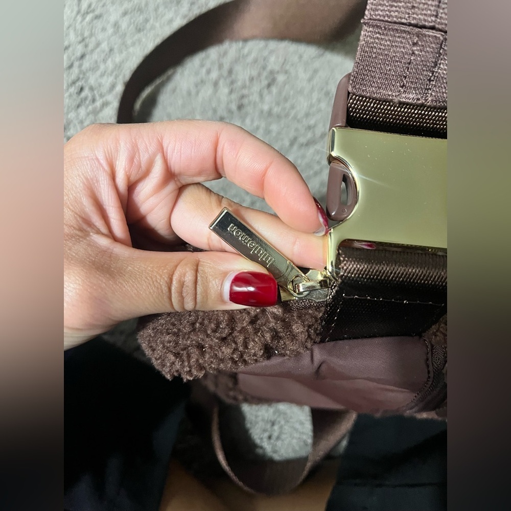 Lululemon Belt Bag - Picture 7 of 10